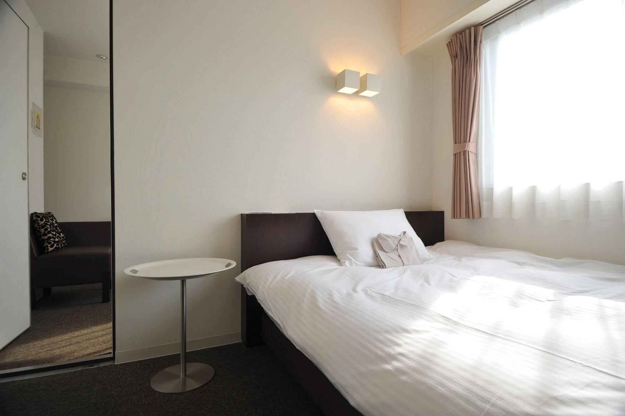 7 Days Hotel Plus Kochi  Ngoại thất bức ảnh