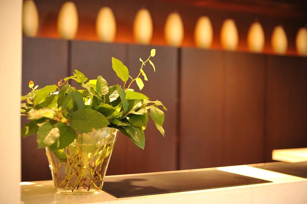 7 Days Hotel Plus Kochi  Ngoại thất bức ảnh
